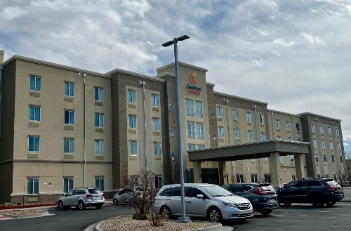 Comfort Suites Denver International Airport - image 38