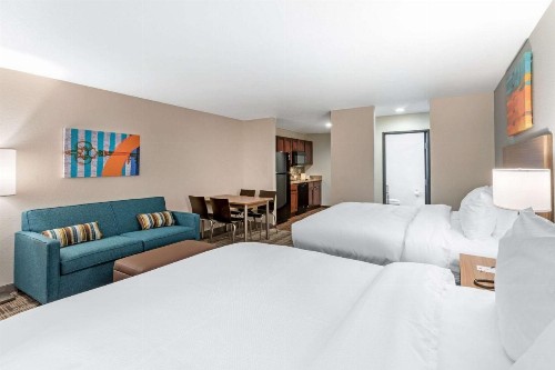 MainStay Suites Denver International Airport - image 33