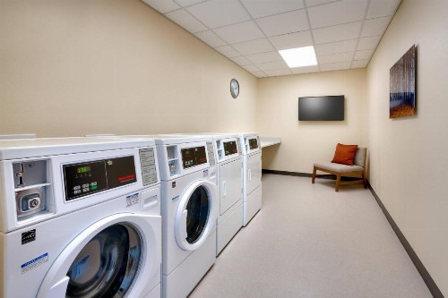 Fairfield Inn & Suites by Marriott Denver West/Federal Center - image 14