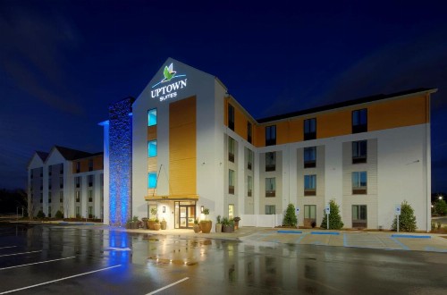 Uptown Suites Extended Stay Denver CO -Westminster - image 7