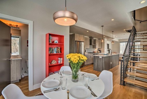 Fully Loaded Denver Townhome 1 Block to Mile High - image 9