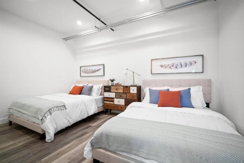 New Stunning Modern loft in RiNo! Walk Everywhere! - image 12
