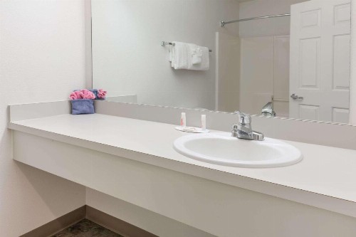 Travelodge by Wyndham Depoe Bay - image 11