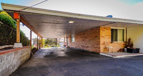Four Winds Motel - image 16