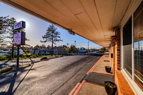 Four Winds Motel - image 30