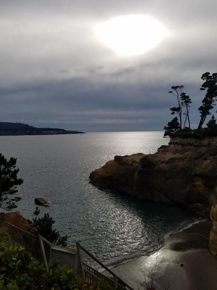 Inn at Arch Rock - image 2