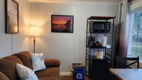 Inn at Arch Rock - image 32