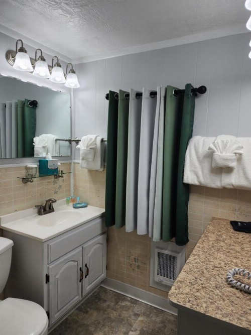 Inn at Arch Rock - image 37