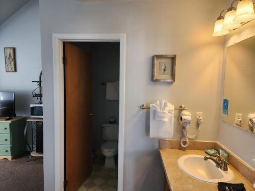 Inn at Arch Rock - image 46