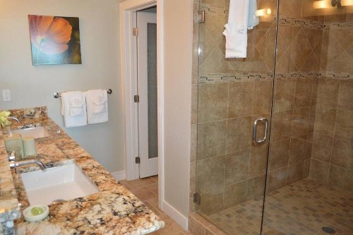 Whale Cove Inn - image 11