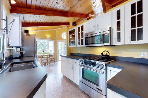 Bella Cove - image 4
