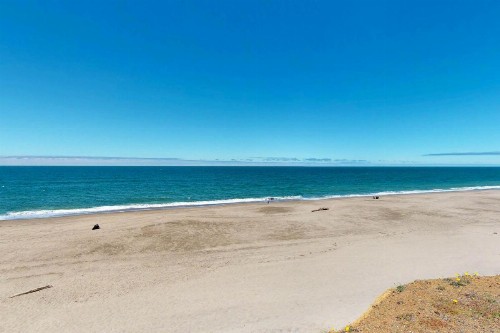 Seabreeze Retreat - image 11