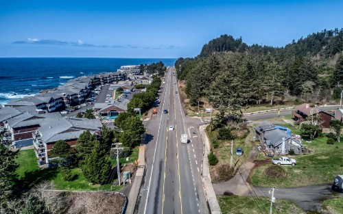 Depoe Bay Whalehouse - image 23