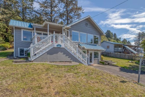 Depoe Bay Whalehouse - image 47