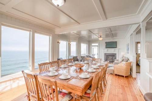 SeaGlass Cottage - image 11