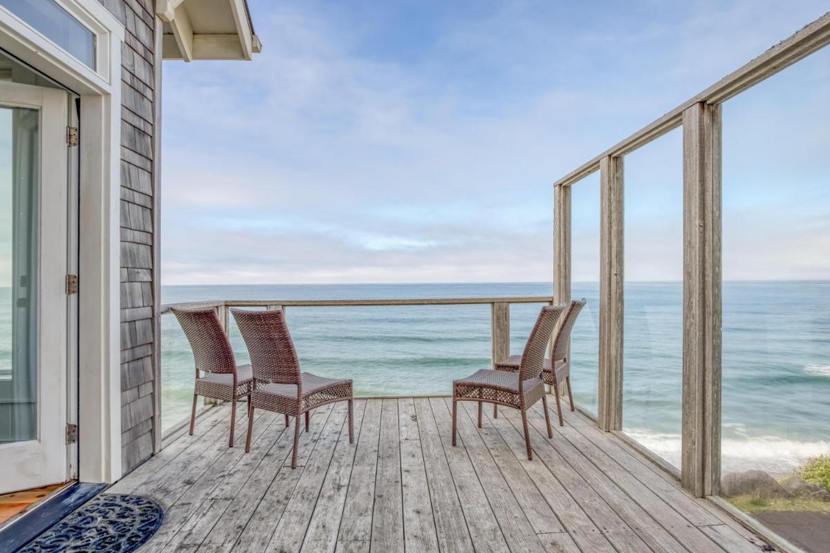 SeaGlass Cottage - image 2