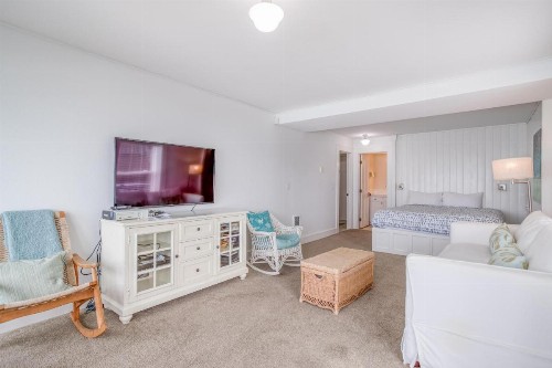 SeaGlass Cottage - image 28