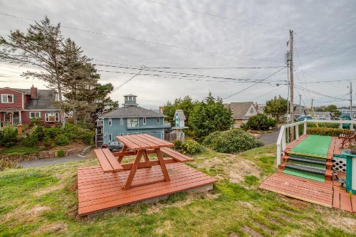 Troller's Lodge Depoe Bay - image 7