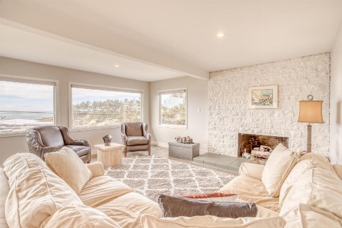 Gracie's Sea View - image 5
