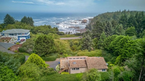Whale Watch Lookout - image 25