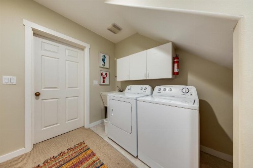 Lincoln Beach Dream - image 12