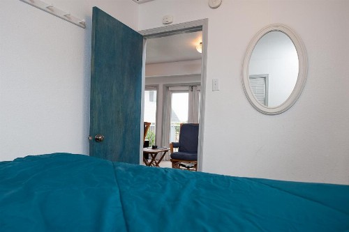 Breeze Cottage - image 1