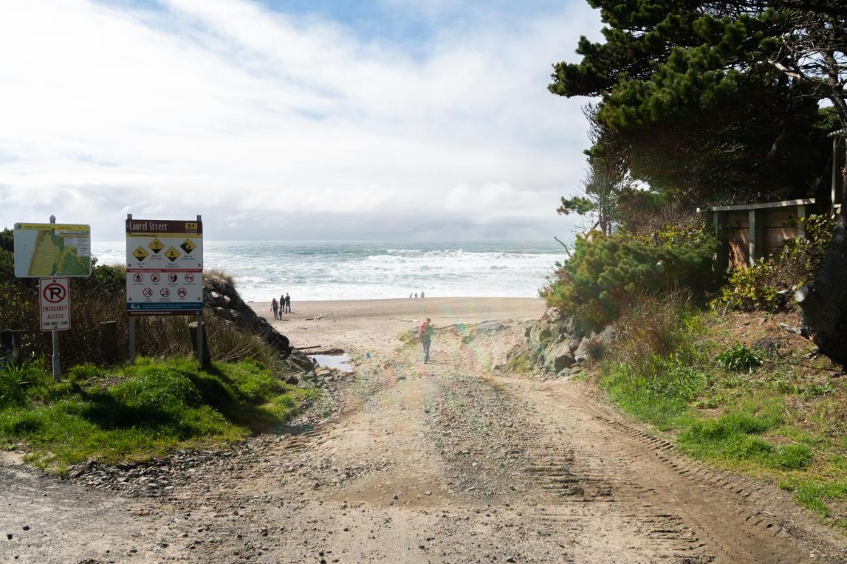 Neptune Beach - image 5
