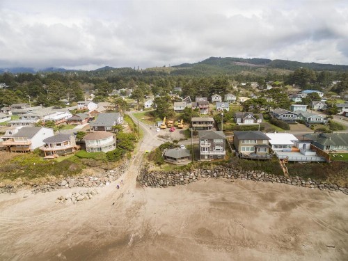 Neptune Beach - image 9