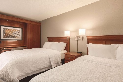 Hampton Inn Des Moines-Airport - image 21