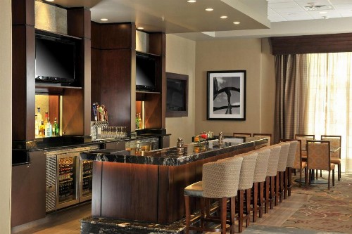 Embassy Suites Des Moines Downtown - image 12