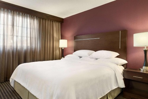 Embassy Suites Des Moines Downtown - image 15
