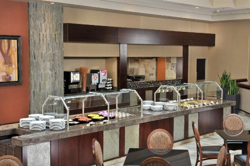 Embassy Suites Des Moines Downtown - image 33
