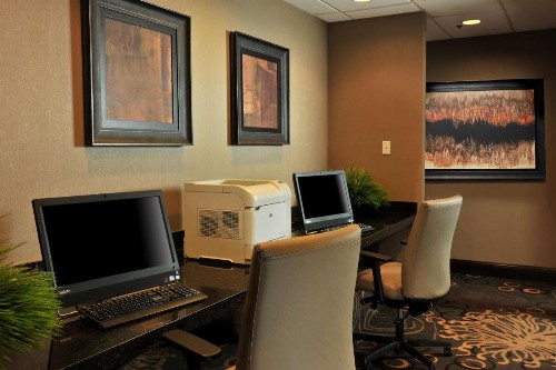 Embassy Suites Des Moines Downtown - image 5