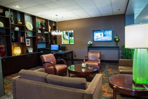 Holiday Inn Des Moines-Downtown-Mercy Campus an IHG Hotel - image 22