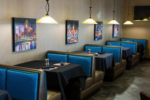 Holiday Inn Des Moines-Downtown-Mercy Campus an IHG Hotel - image 30