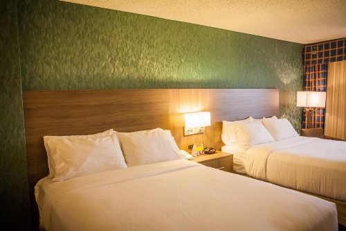 Holiday Inn Des Moines-Downtown-Mercy Campus an IHG Hotel - image 45