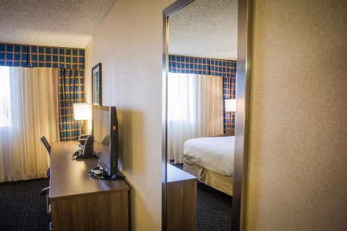Holiday Inn Des Moines-Downtown-Mercy Campus an IHG Hotel - image 47
