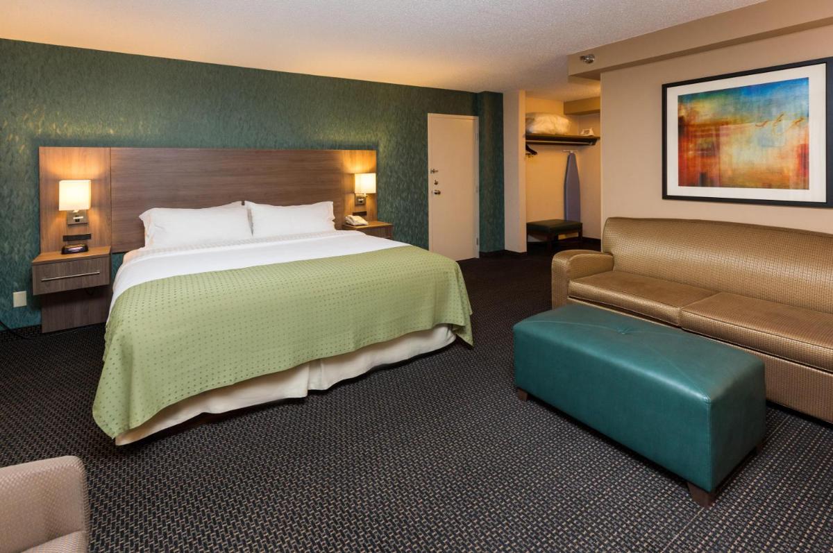 Holiday Inn Des Moines-Downtown-Mercy Campus an IHG Hotel - image 6