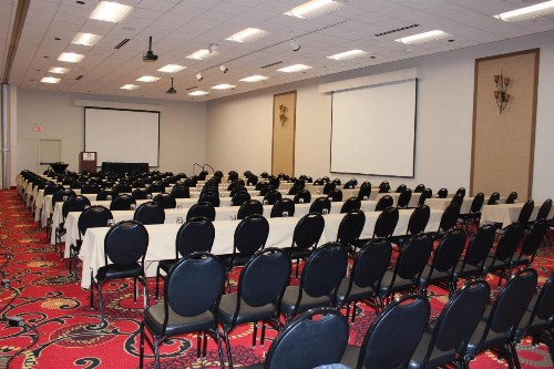 Holiday Inn Des Moines-Airport Conference Center an IHG Hotel - image 12