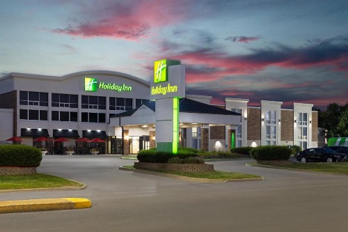 Holiday Inn Des Moines-Airport Conference Center an IHG Hotel - image 29