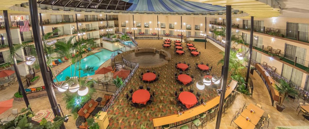 Holiday Inn Des Moines-Airport Conference Center an IHG Hotel - image 3