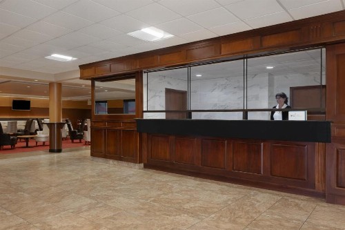 Holiday Inn Des Moines-Airport Conference Center an IHG Hotel - image 34