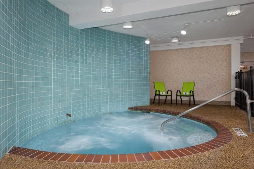 Holiday Inn Des Moines-Airport Conference Center an IHG Hotel - image 42