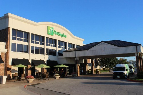 Holiday Inn Des Moines-Airport Conference Center an IHG Hotel - image 8