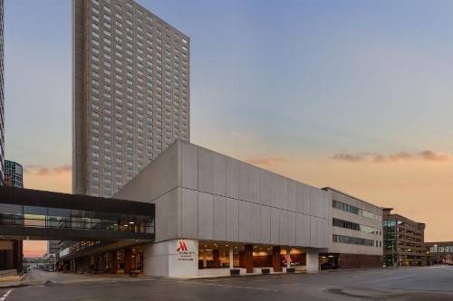Des Moines Marriott Downtown - image 1