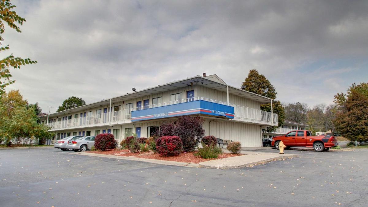 Motel 6-Des Moines IA - North - main image