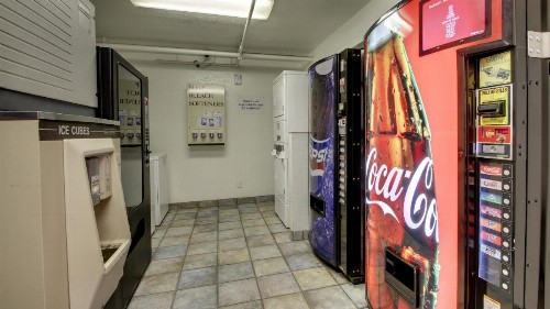 Motel 6-Des Moines IA - North - image 21