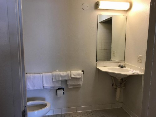 Motel 6-Des Moines IA - North - image 34