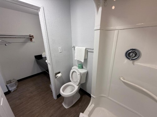 Motel 6-Des Moines IA - North - image 39