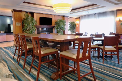 Fairfield Inn & Suites Des Moines Airport - image 3